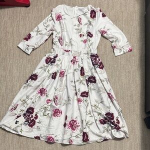 Simple Flora China White Floral 3/4sleeve Band waist Dress Size Medium